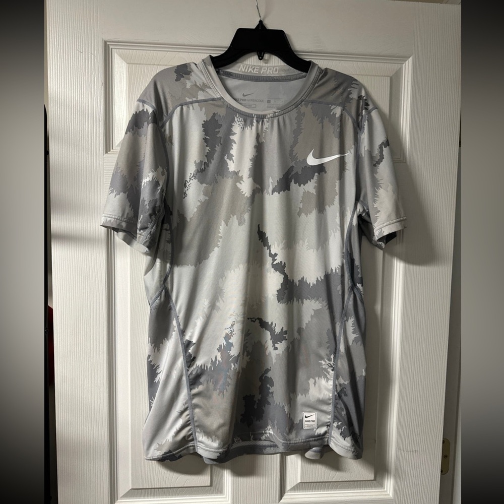 Nike Pro Hypercool TShirt